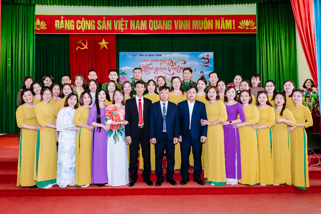 Chào mừng kỷ niệm Ngày Nhà giáo Việt Nam (20/11/1982 - 20/11/2023)